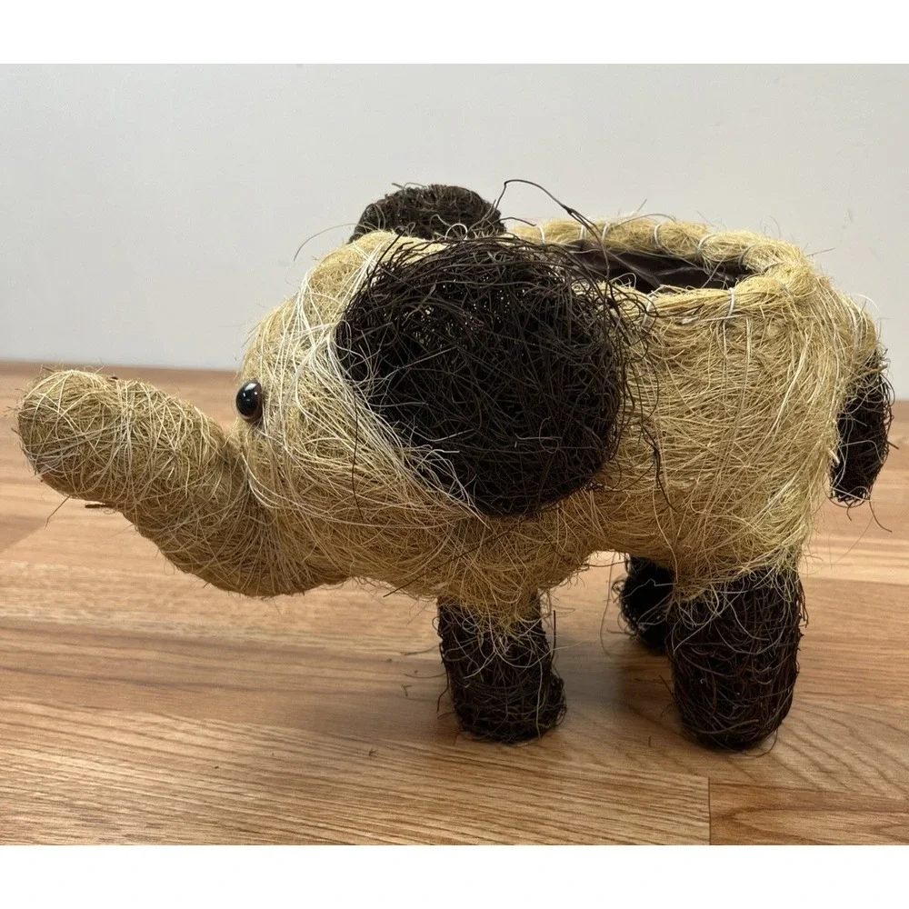 Cute Elephant Coconut Fiber Flower Pot Planter NEW